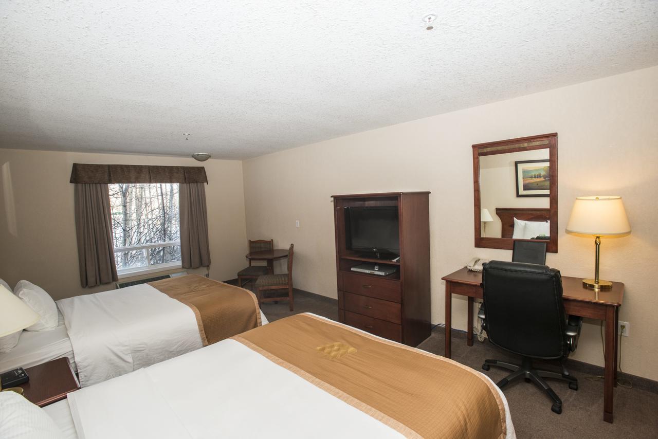 Lakeview Inns & Suites - Chetwynd 외부 사진