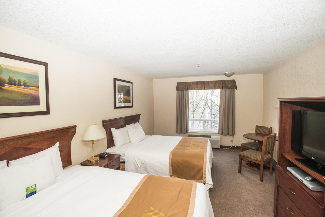 Lakeview Inns & Suites - Chetwynd 외부 사진