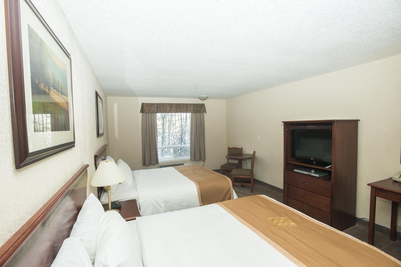 Lakeview Inns & Suites - Chetwynd 외부 사진